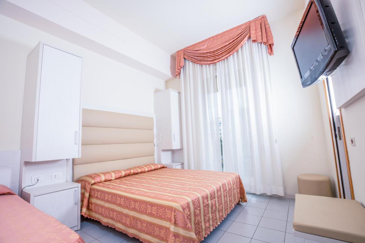 Hotel Rosalba - Valentini Family Village Bellaria-Igea Marina Extérieur photo
