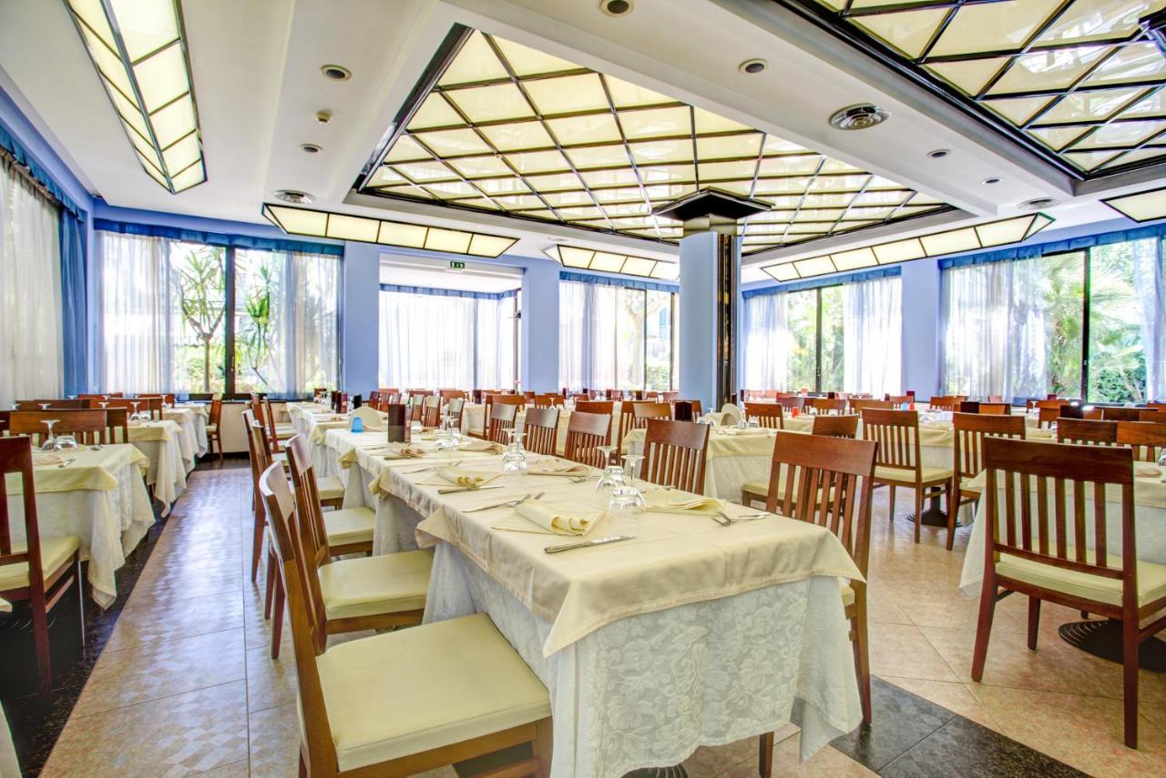 Hotel Rosalba - Valentini Family Village Bellaria-Igea Marina Extérieur photo