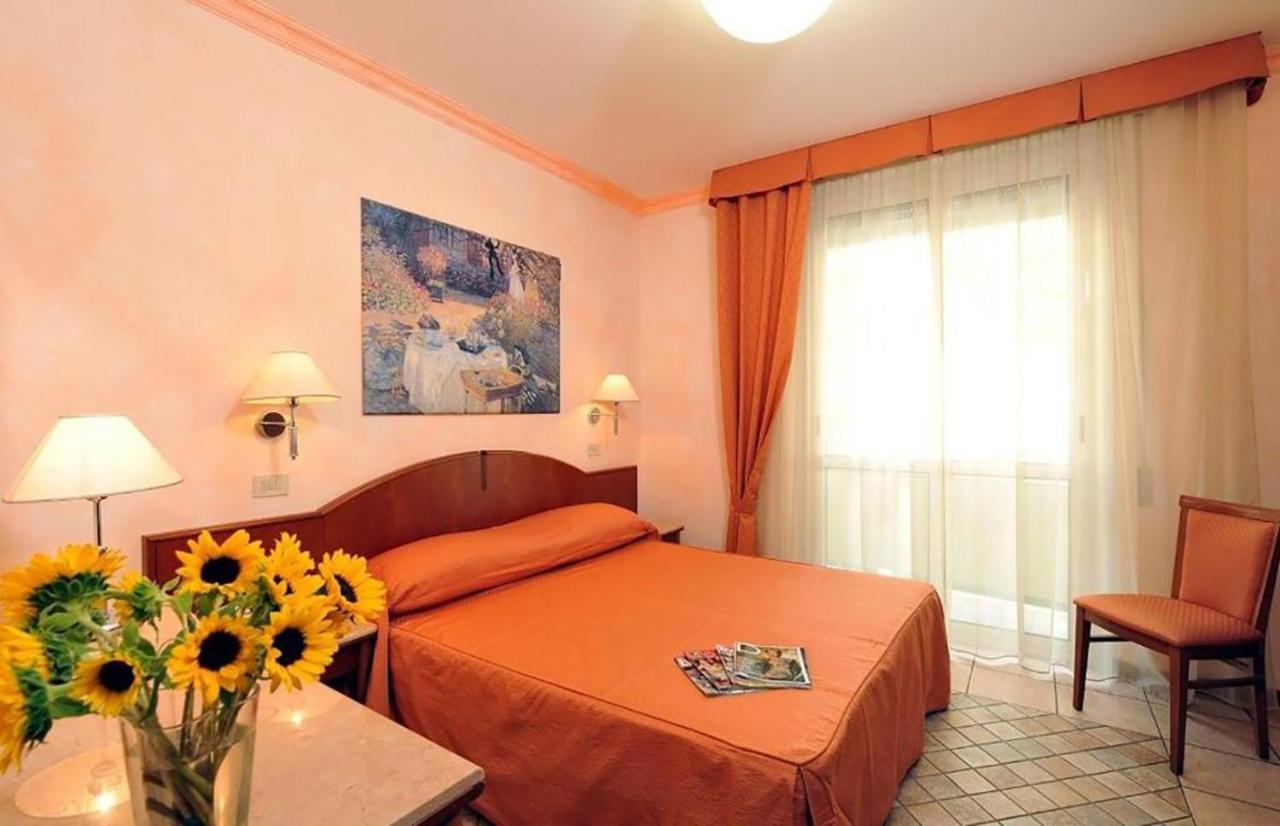 Hotel Rosalba - Valentini Family Village Bellaria-Igea Marina Extérieur photo